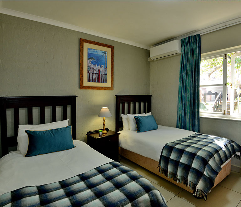Montego-Bay-6-Sleeper-11-min
